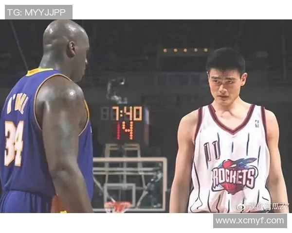 姚明飞跃魔兽的传奇瞬间揭示了篮球巨星之间的巅峰对决与友谊的深厚纽带