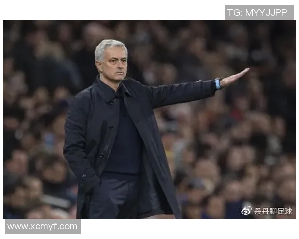 穆里尼奥与足球明星的浪漫故事揭示了激情与梦想的交织之旅